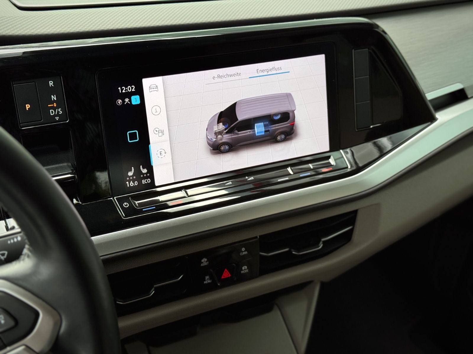 Fahrzeugabbildung Volkswagen T7 Multivan 1.4 TSI eHybrid Lang Life *7-SITZE*