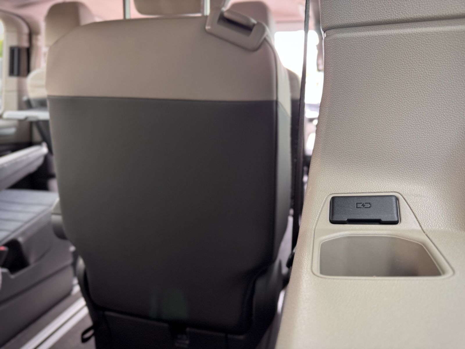 Fahrzeugabbildung Volkswagen T7 Multivan 1.4 TSI eHybrid Lang Life *7-SITZE*