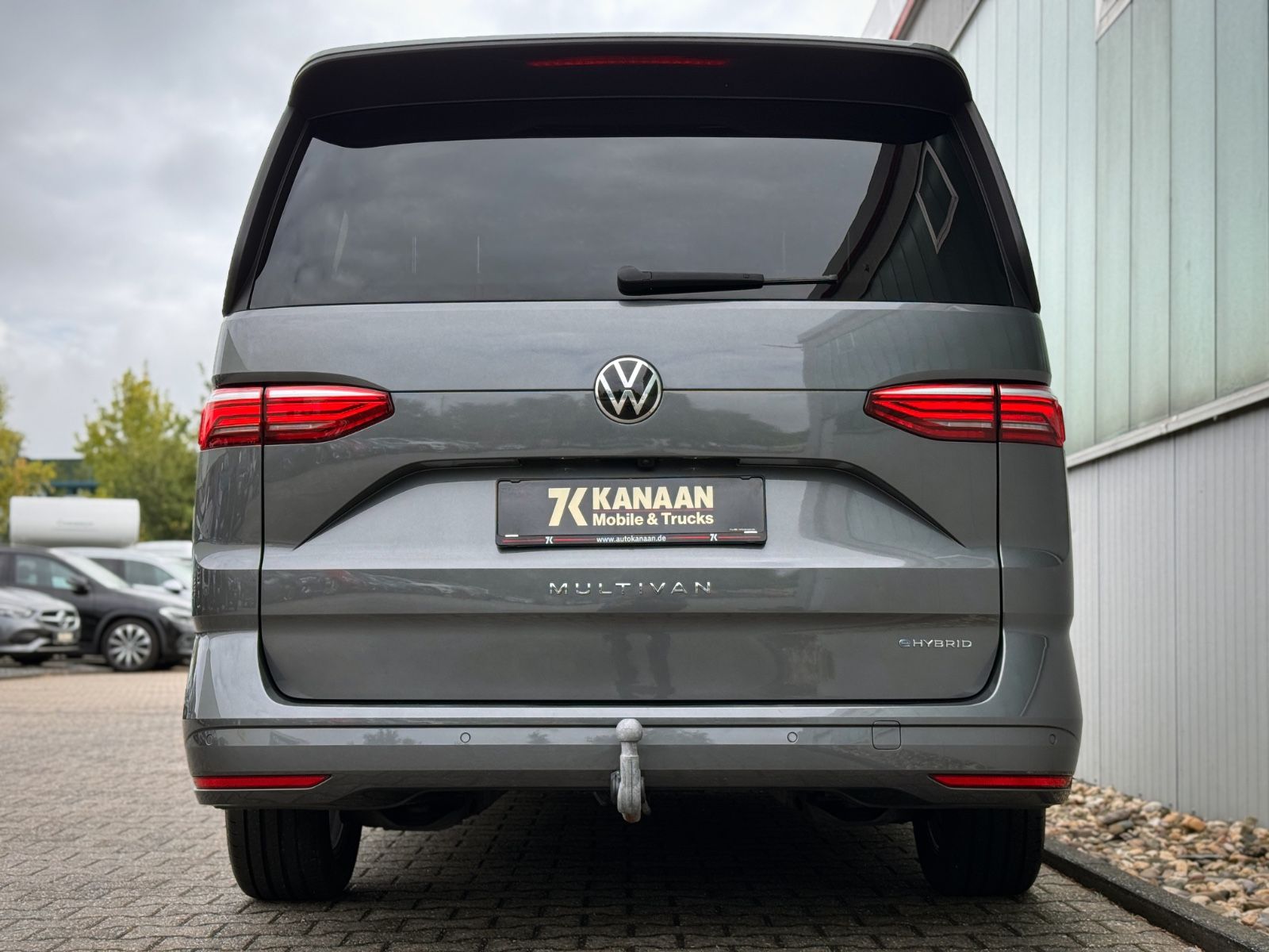 Fahrzeugabbildung Volkswagen T7 Multivan 1.4 TSI eHybrid Lang Life *7-SITZE*