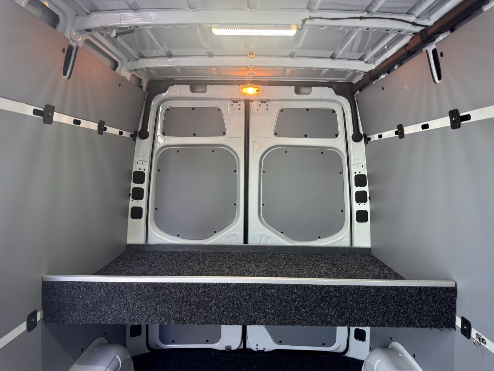 Fahrzeugabbildung Mercedes-Benz Sprinter III Kasten 211 CDI L2 Hoch