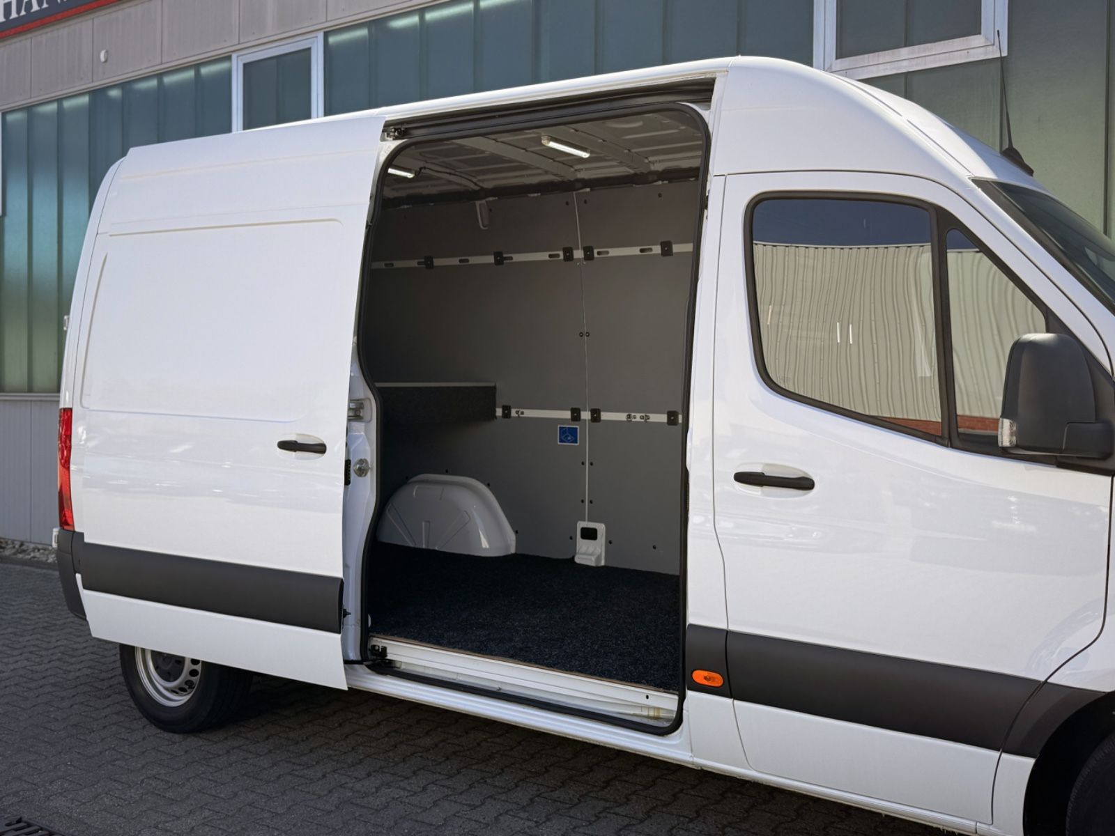 Fahrzeugabbildung Mercedes-Benz Sprinter III Kasten 211 CDI L2 Hoch
