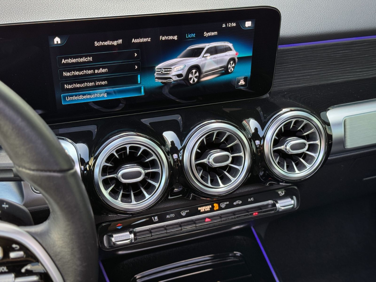 Fahrzeugabbildung Mercedes-Benz GLB 200 Progressive *PANORAMA|NAVI|CAM*