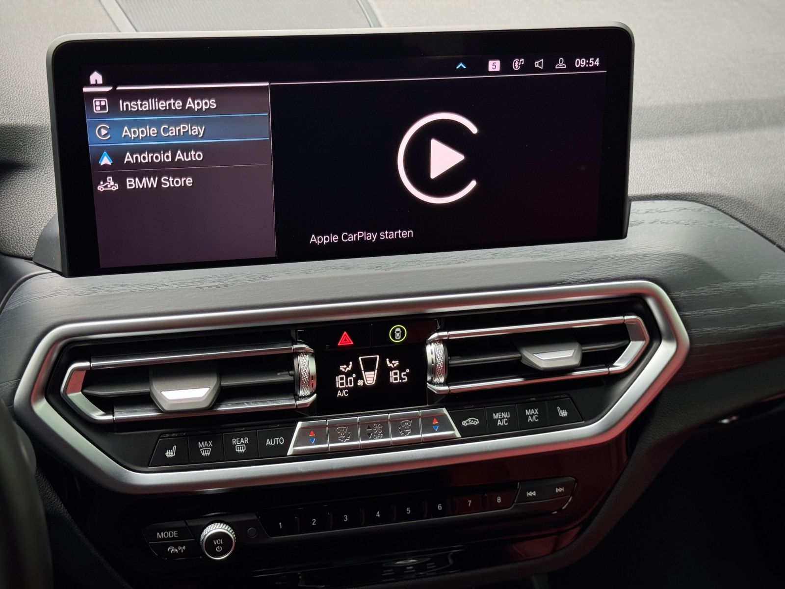 Fahrzeugabbildung BMW X3 xDrive 30e M Sport *HEAD-UP|AHK|ASSIST|LEDER*