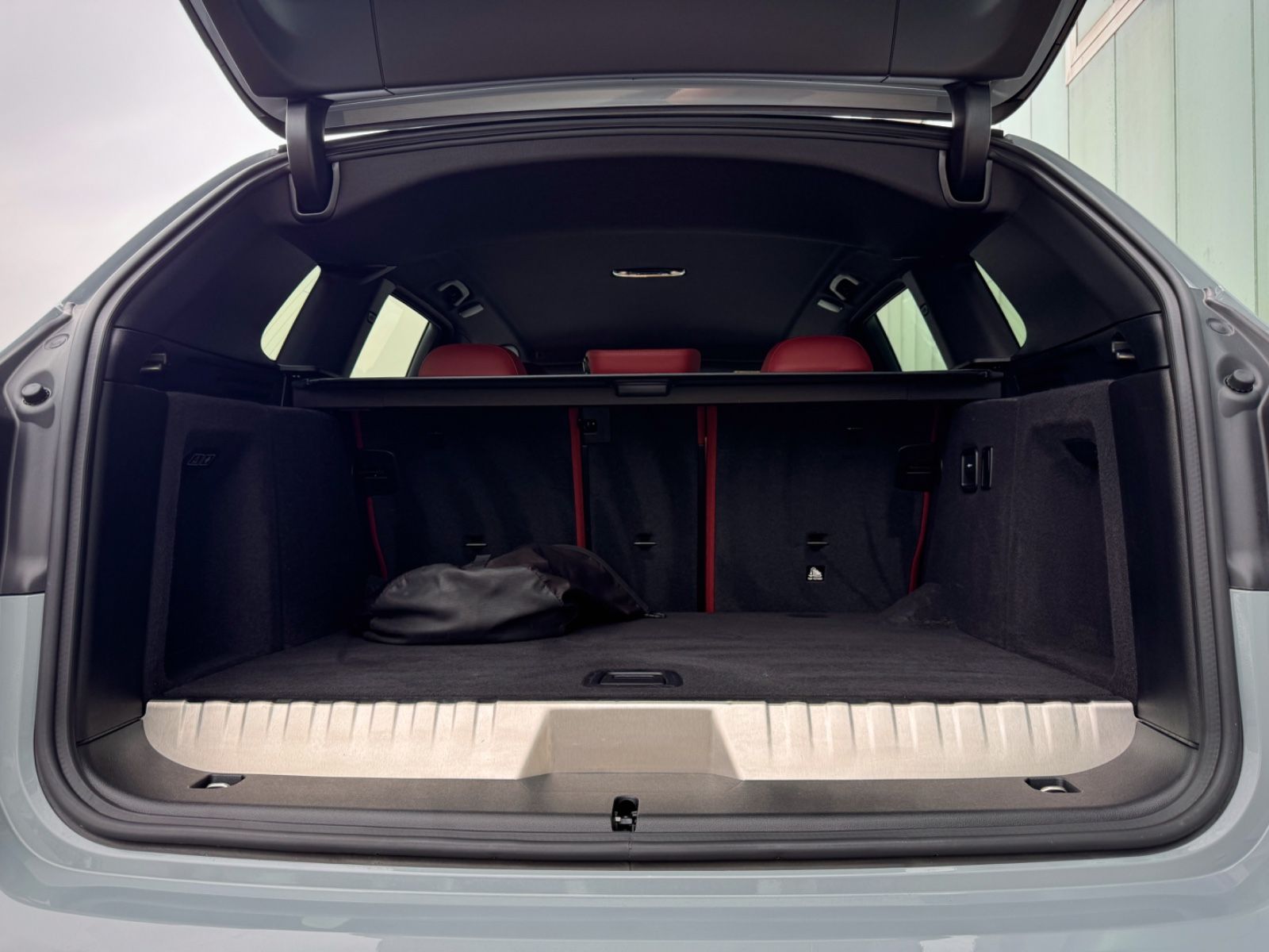 Fahrzeugabbildung BMW X3 xDrive 30e M Sport *HEAD-UP|AHK|ASSIST|LEDER*