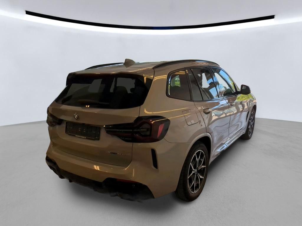 Fahrzeugabbildung BMW X3 xDrive 30e M Sport *HEAD-UP|AHK|CAM|LED*