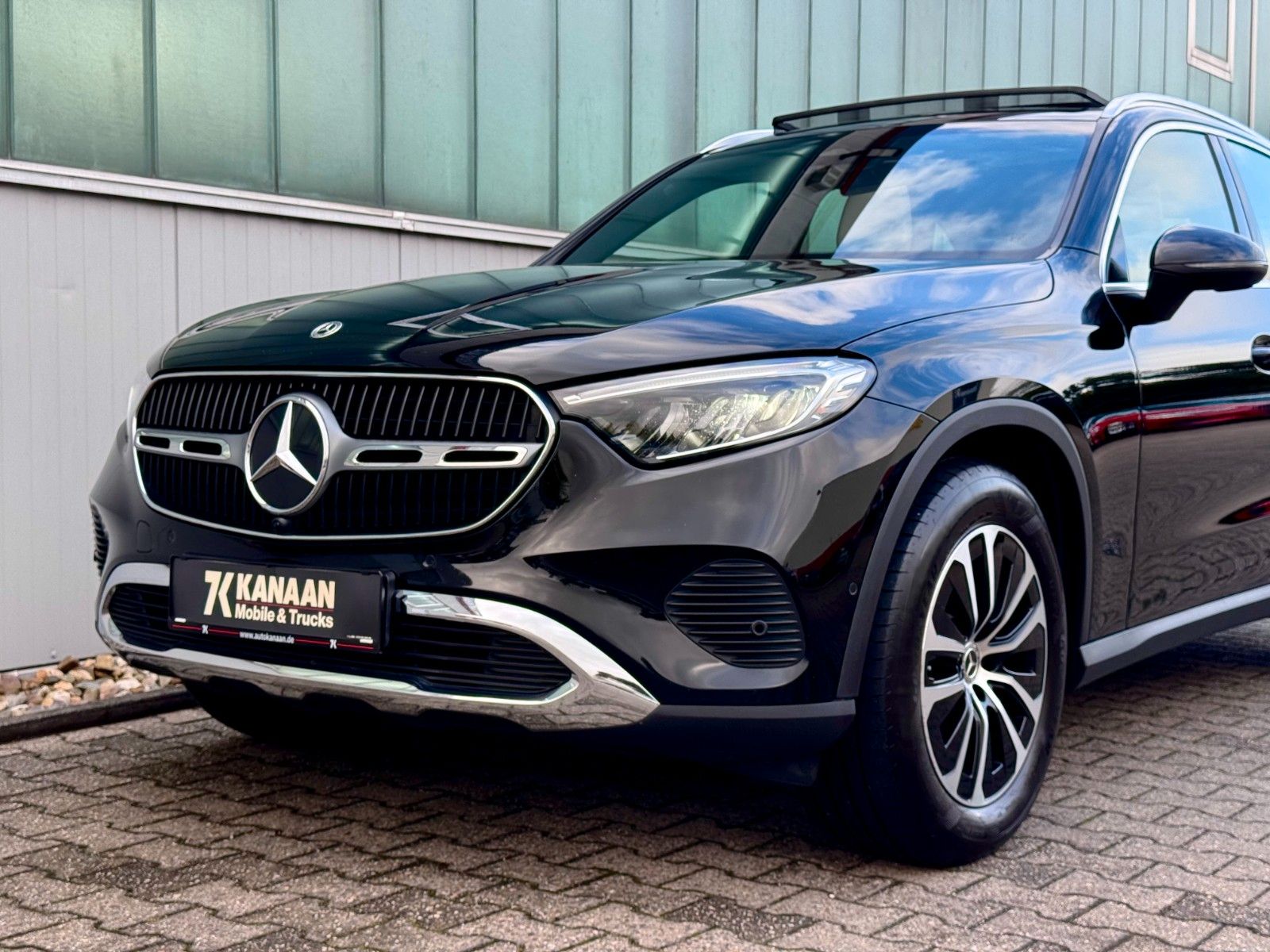 Fahrzeugabbildung Mercedes-Benz GLC 220 d 4Matic Avantgarde *PANORAMA|LED|CAM*