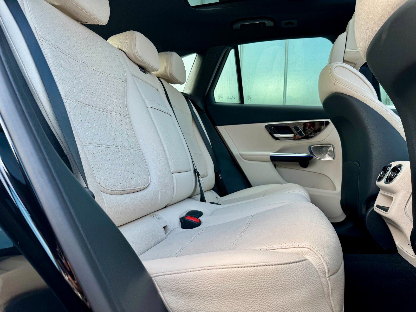 Fahrzeugabbildung Mercedes-Benz GLC 220 d 4Matic Avantgarde *PANORAMA|LED|CAM*