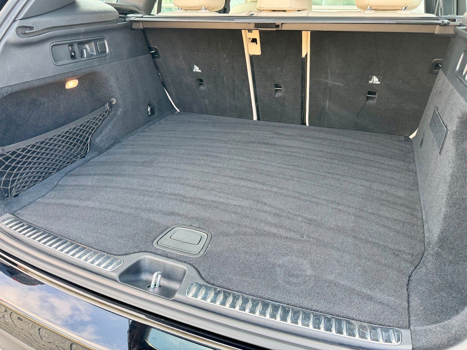 Fahrzeugabbildung Mercedes-Benz GLC 220 d 4Matic Avantgarde *PANORAMA|LED|CAM*