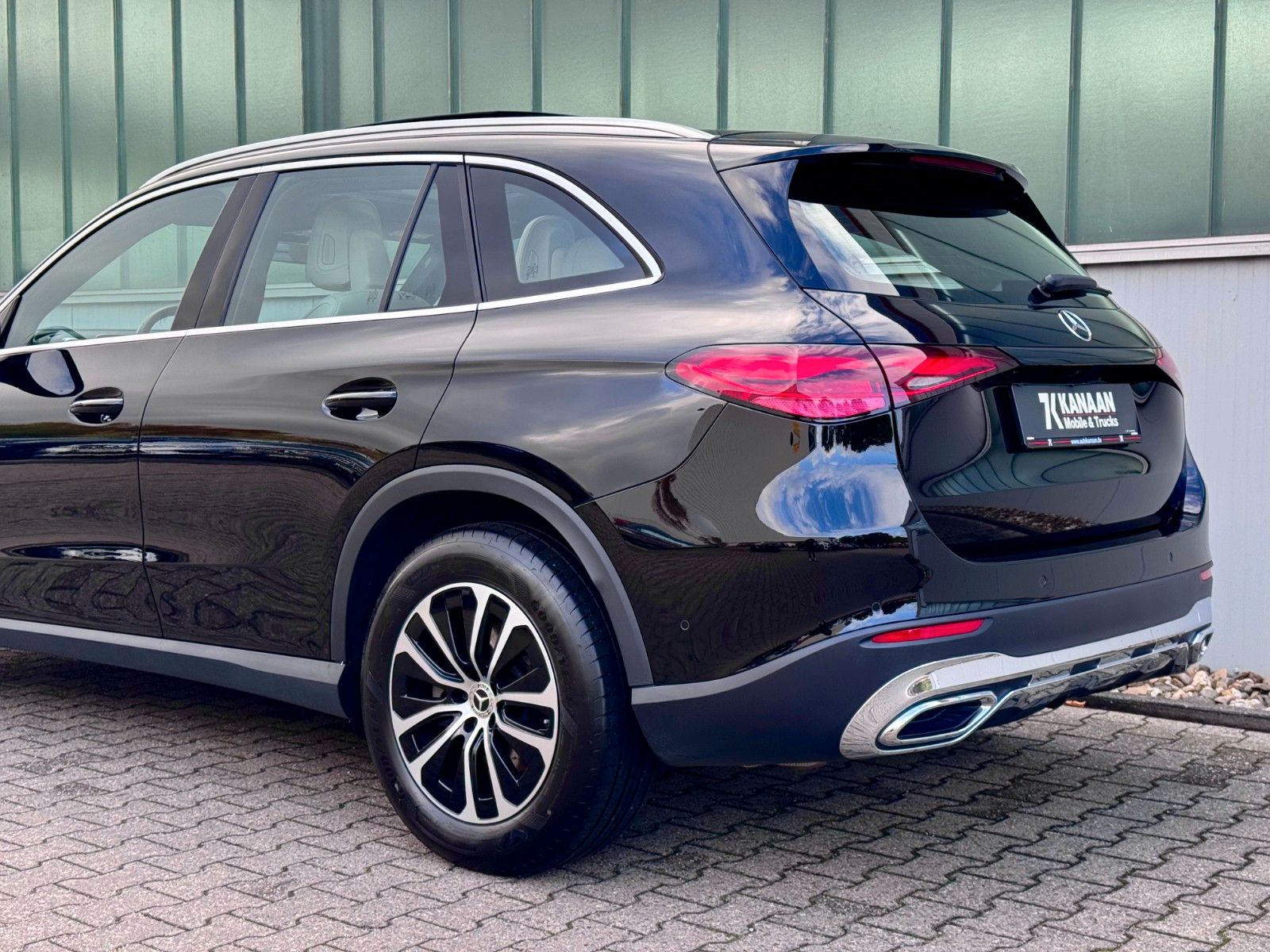 Fahrzeugabbildung Mercedes-Benz GLC 220 d 4Matic Avantgarde *PANORAMA|LED|CAM*