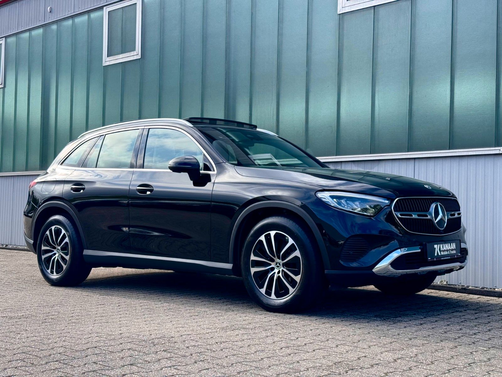 Fahrzeugabbildung Mercedes-Benz GLC 220 d 4Matic Avantgarde *PANORAMA|LED|CAM*