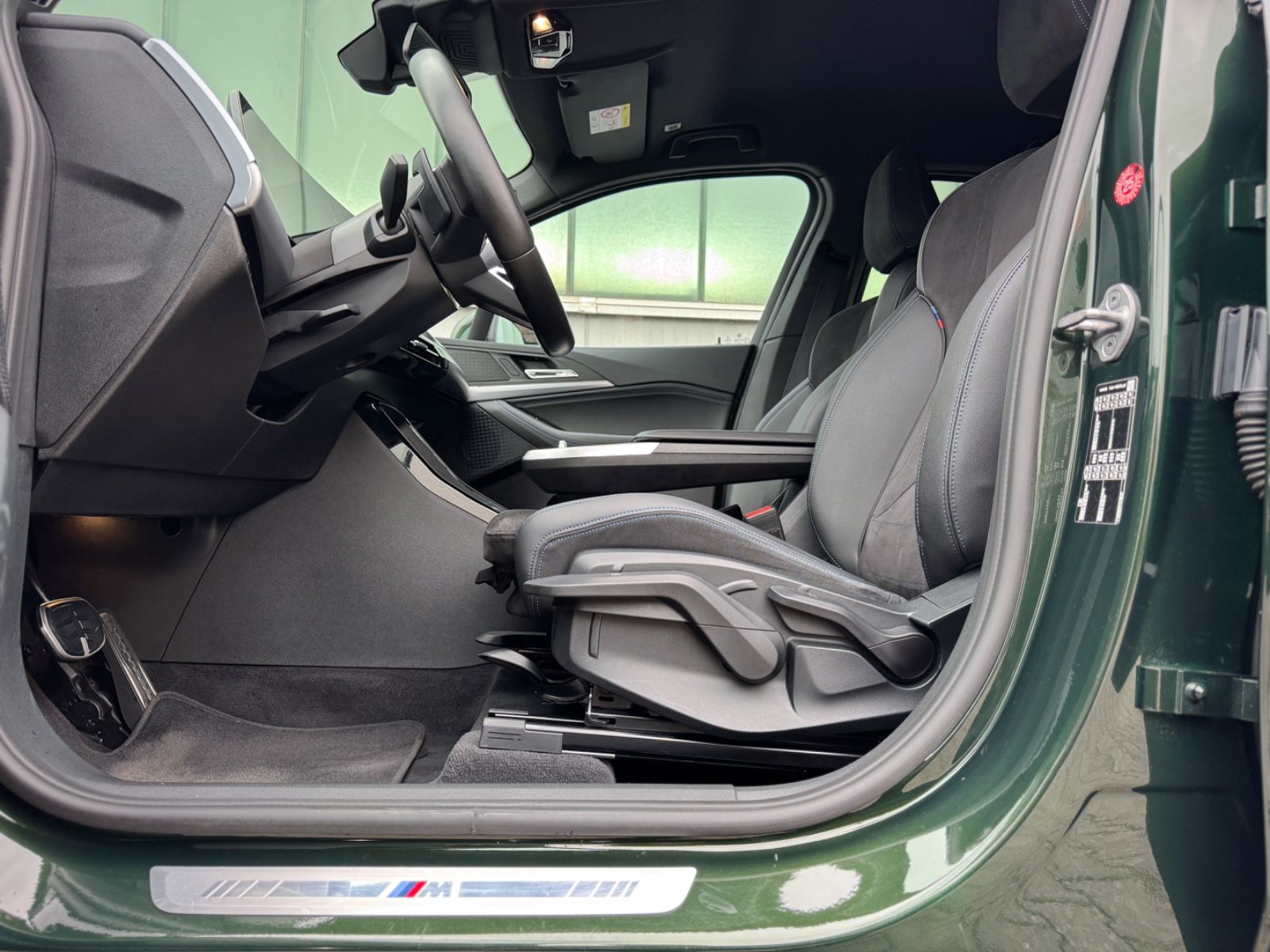 Fahrzeugabbildung BMW 218d Active Tourer M-Sport *CAM|LED|AHK*