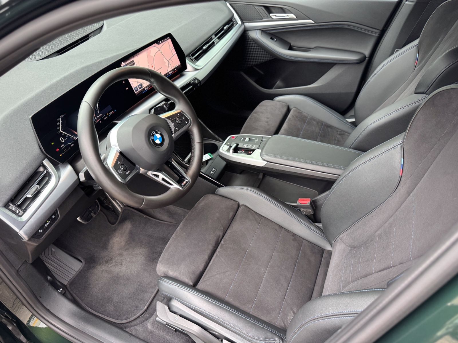 Fahrzeugabbildung BMW 218d Active Tourer M-Sport *CAM|LED|AHK*