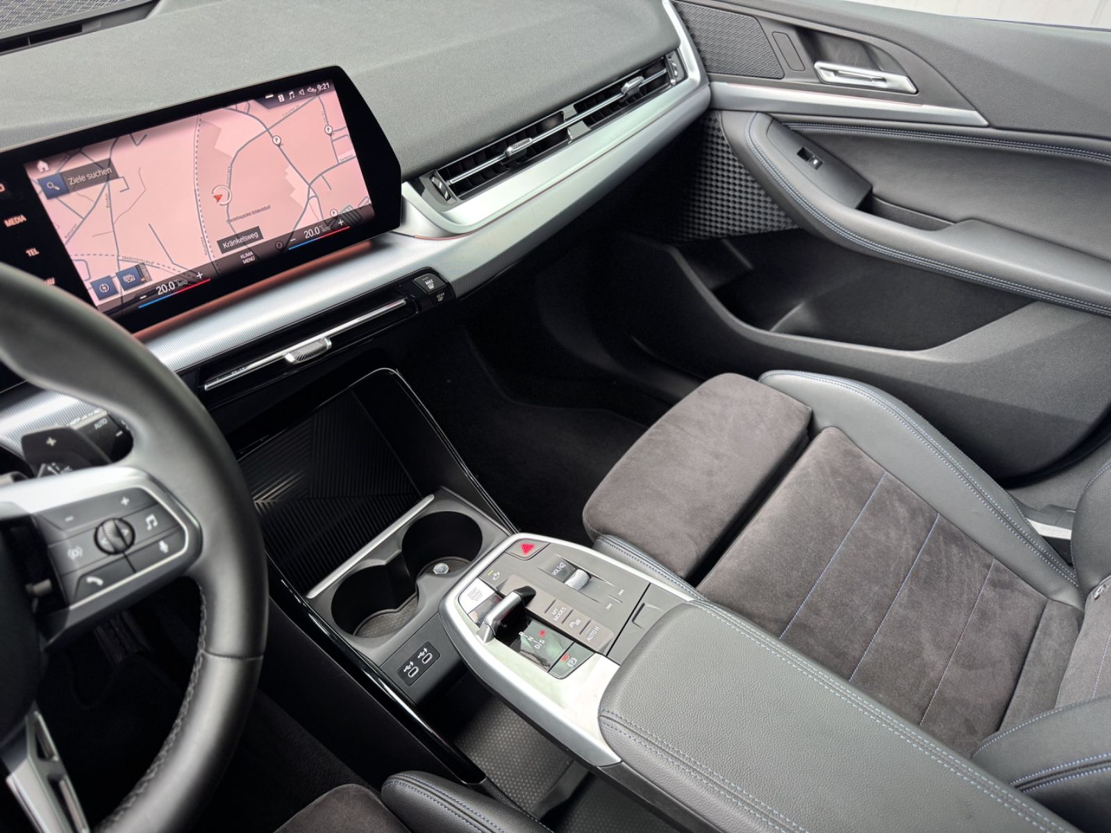 Fahrzeugabbildung BMW 218d Active Tourer M-Sport *CAM|LED|AHK*