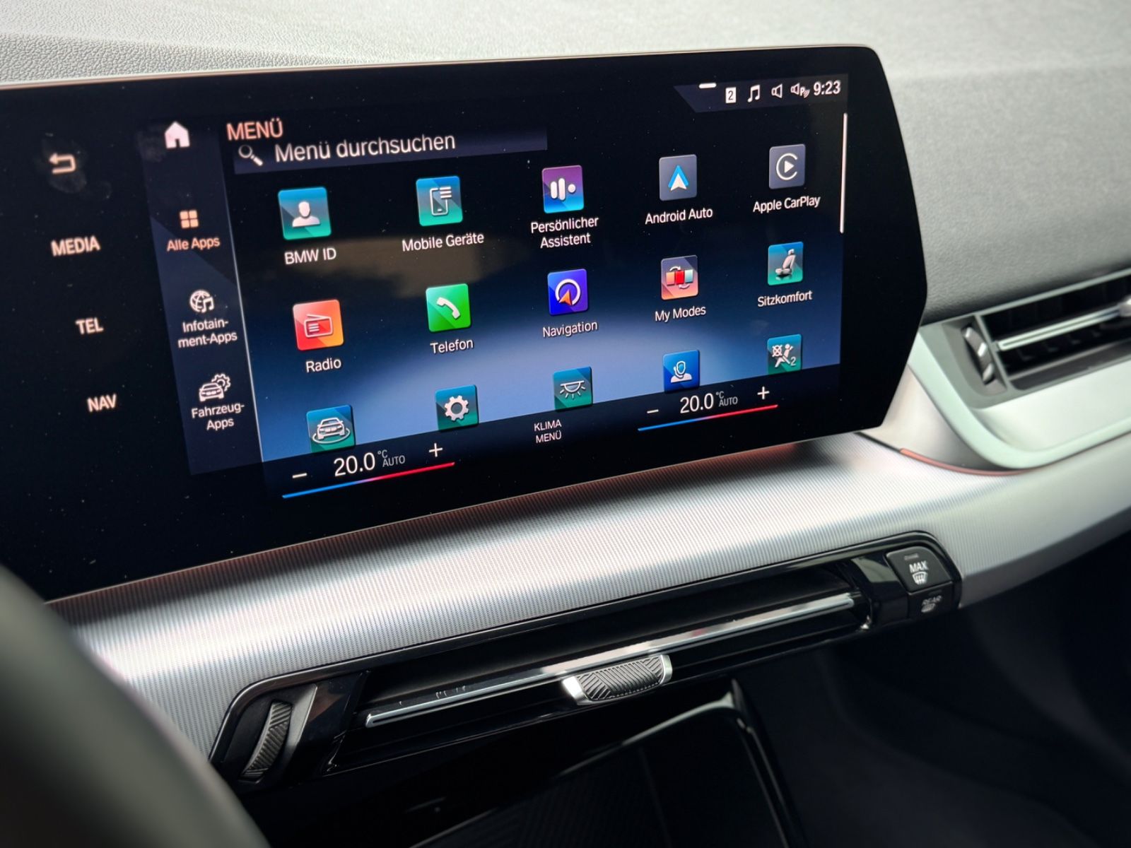Fahrzeugabbildung BMW 218d Active Tourer M-Sport *CAM|LED|AHK*