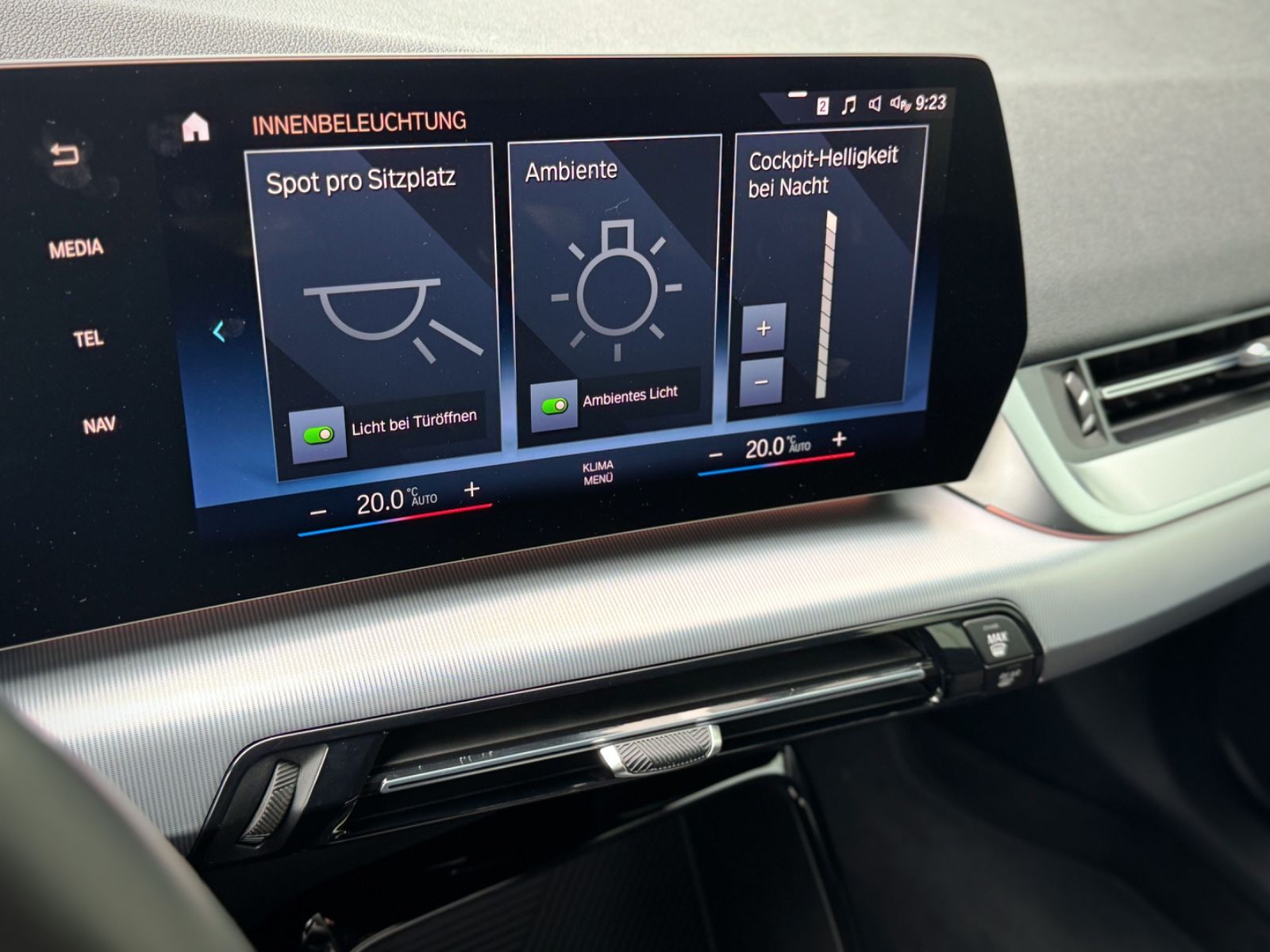 Fahrzeugabbildung BMW 218d Active Tourer M-Sport *CAM|LED|AHK*