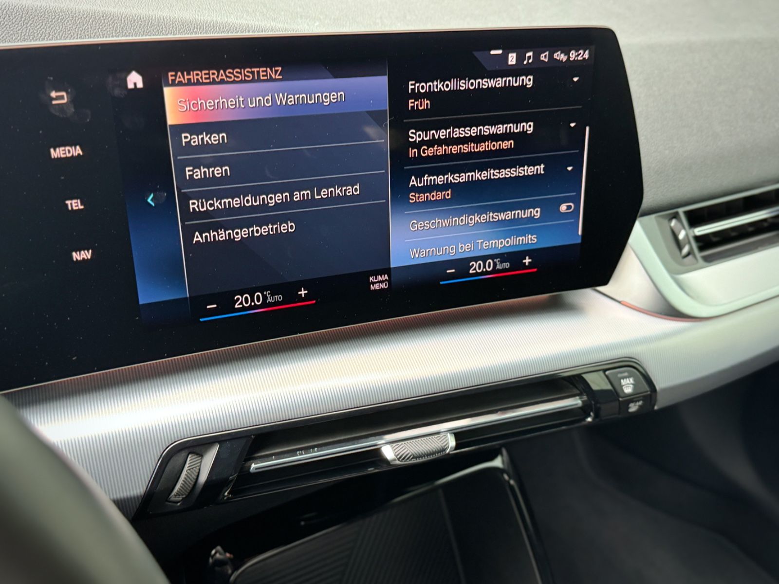 Fahrzeugabbildung BMW 218d Active Tourer M-Sport *CAM|LED|AHK*