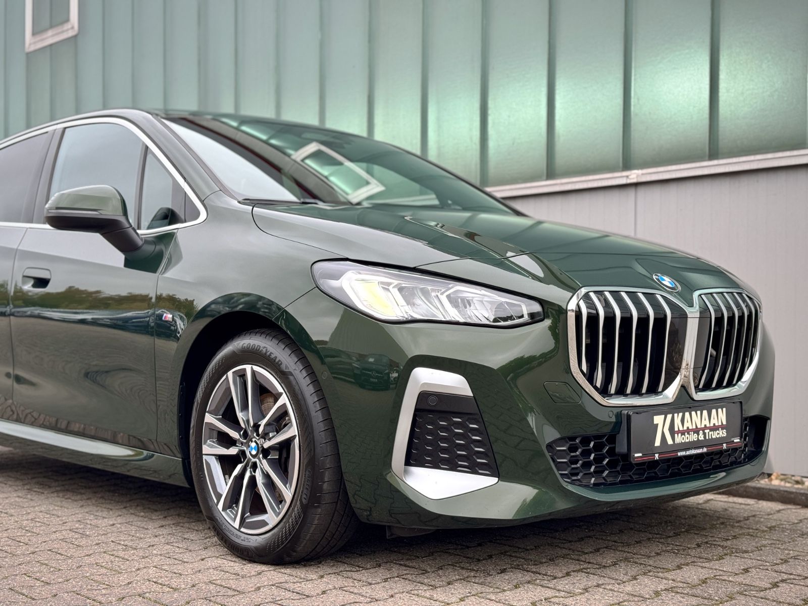 Fahrzeugabbildung BMW 218d Active Tourer M-Sport *CAM|LED|AHK*