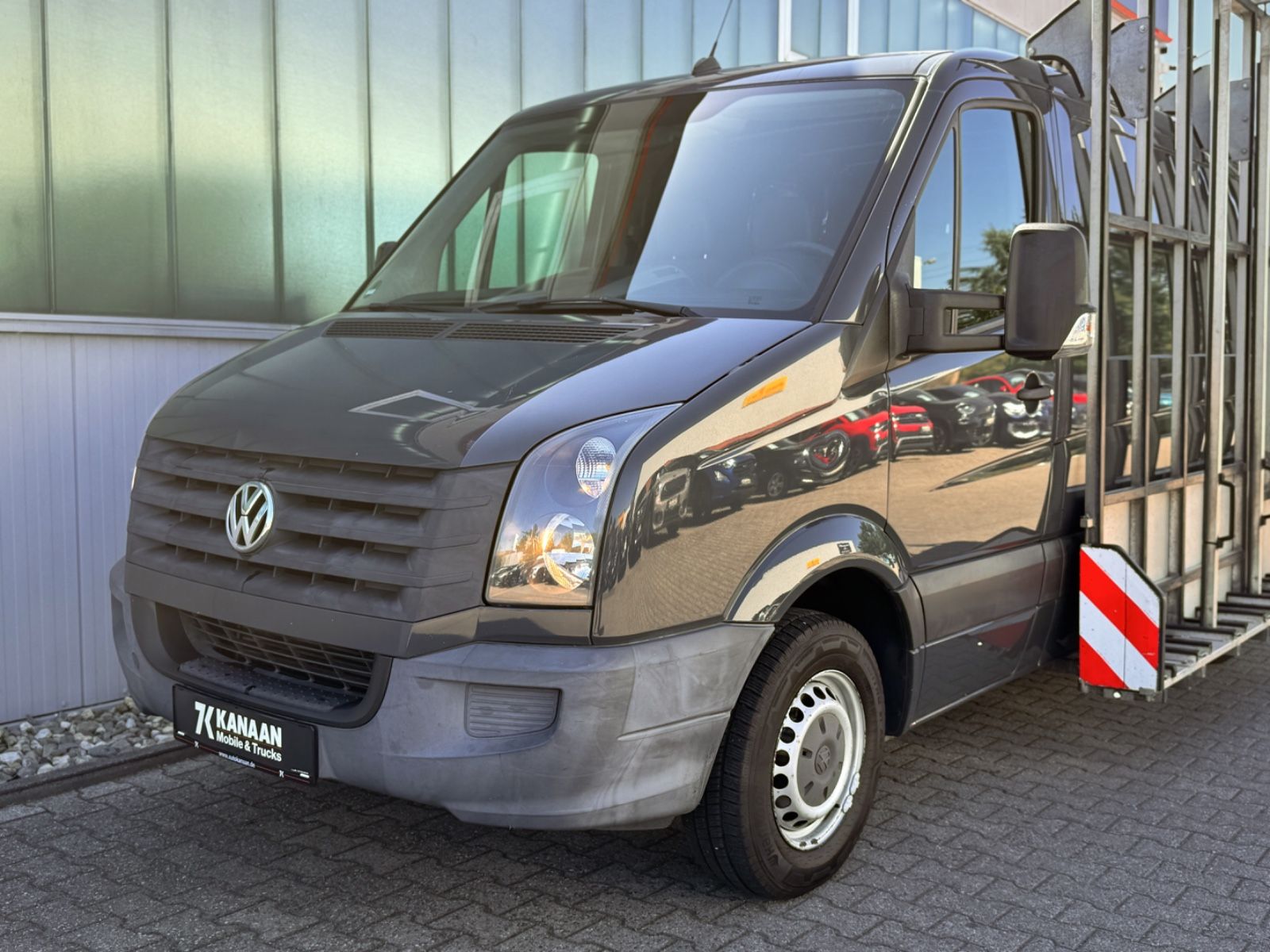 Fahrzeugabbildung Volkswagen Crafter 2.0 TDI Kasten 30 L2H1 *GLASTRANSPORT*