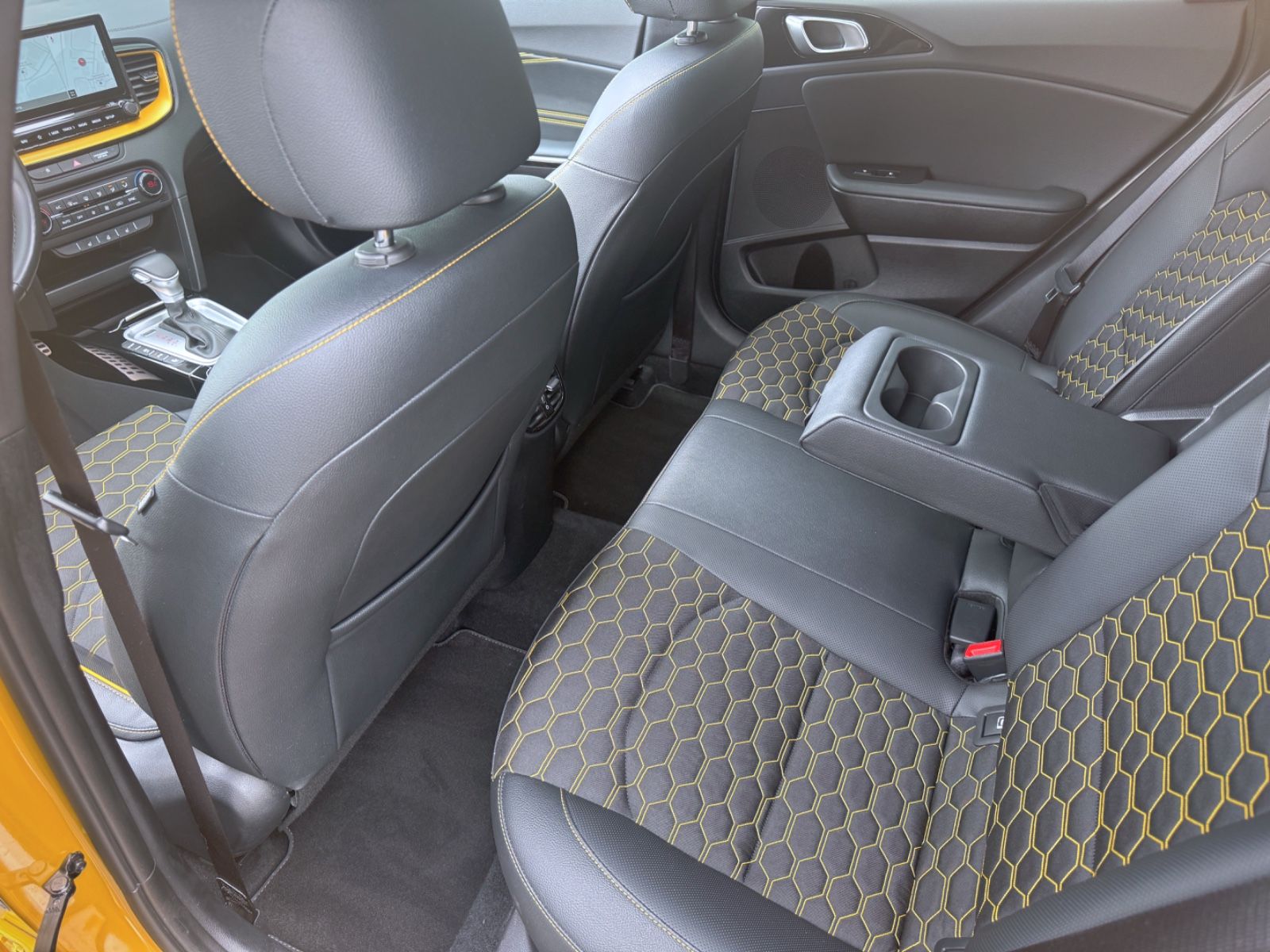 Fahrzeugabbildung Kia XCeed 1.6 T-GDI Xdition *PANORAMA|CAM|EXCLUSIVE*