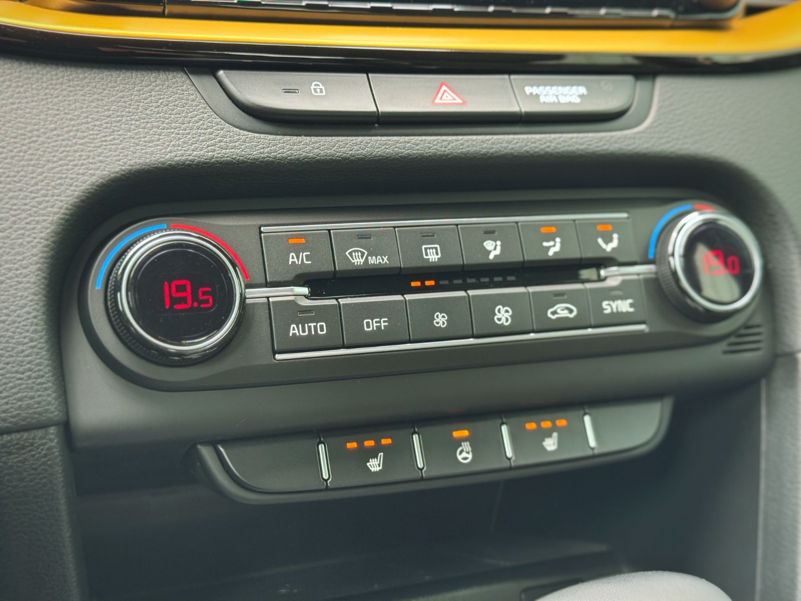 Fahrzeugabbildung Kia XCeed 1.6 T-GDI Xdition *PANORAMA|CAM|EXCLUSIVE*