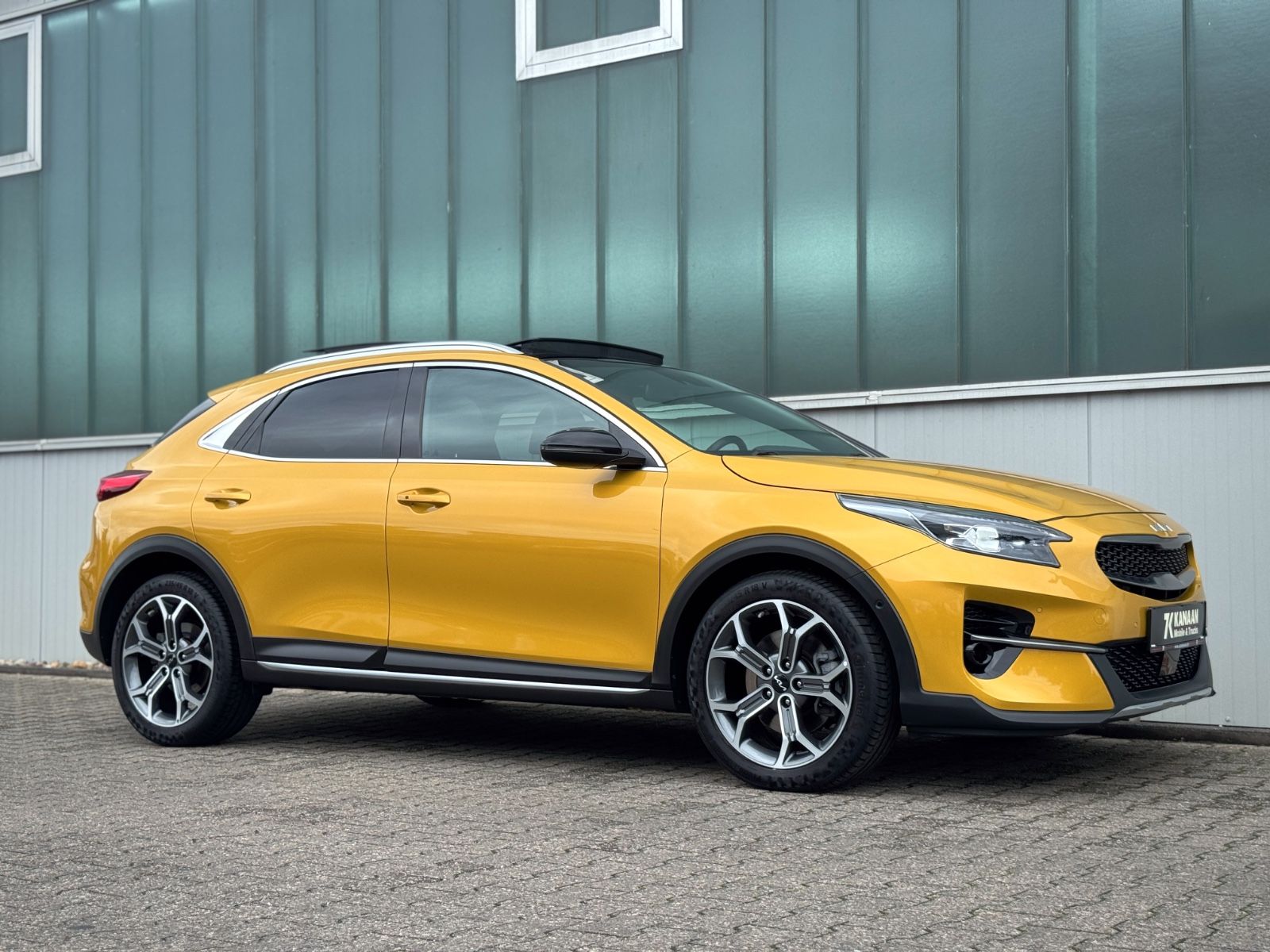 Fahrzeugabbildung Kia XCeed 1.6 T-GDI Xdition *PANORAMA|CAM|EXCLUSIVE*