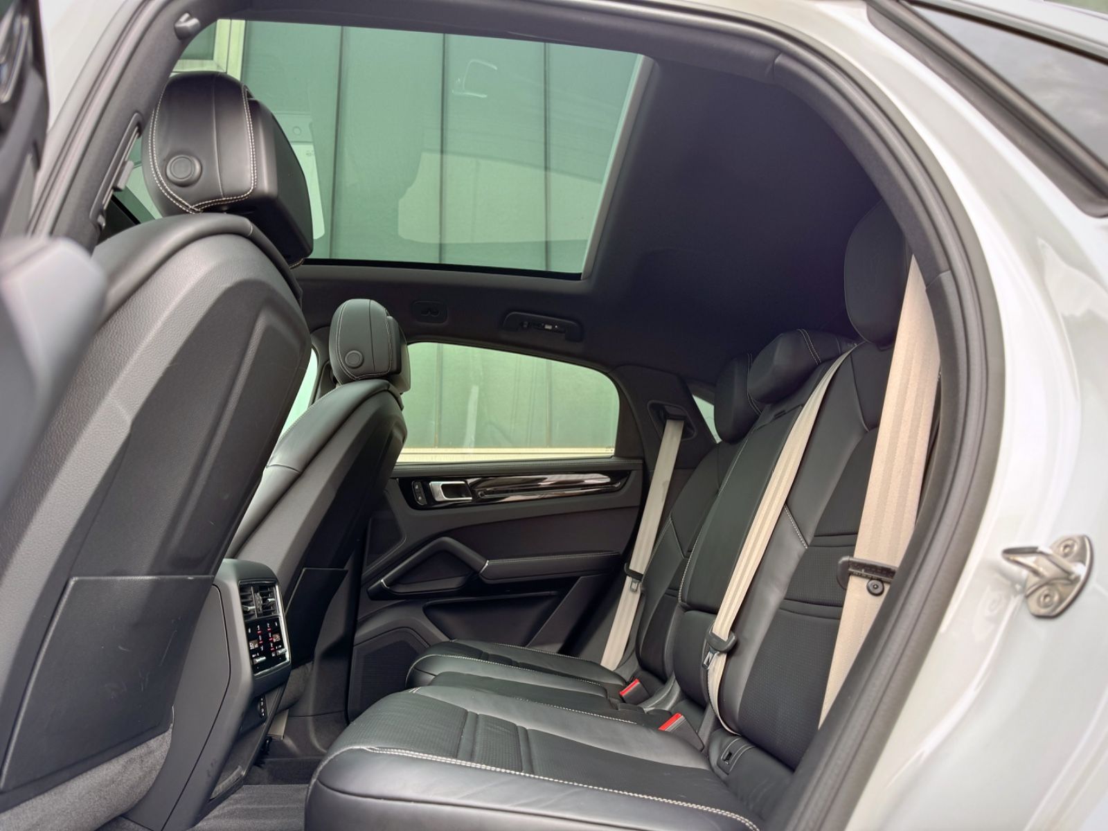 Fahrzeugabbildung Porsche Cayenne Coupe Platinum Edition*PANORAMA|CAM|LED*