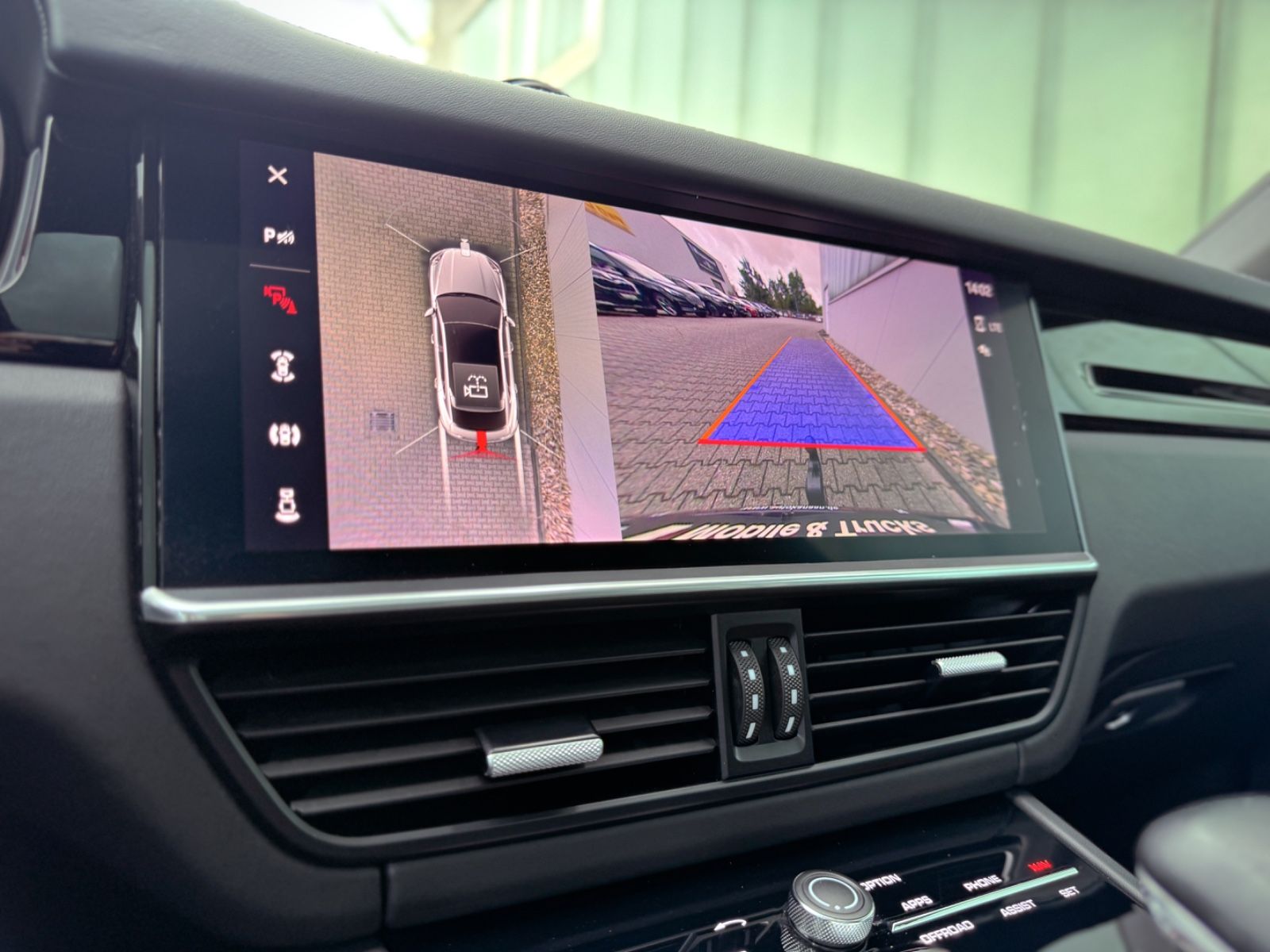 Fahrzeugabbildung Porsche Cayenne Coupe Platinum Edition*PANORAMA|CAM|LED*