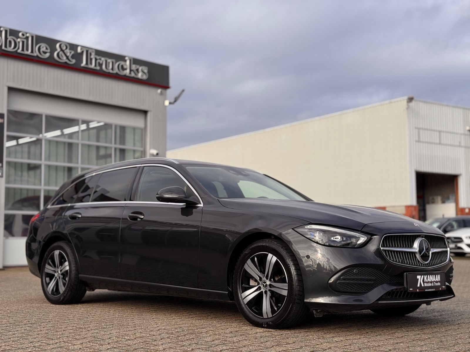 Fahrzeugabbildung Mercedes-Benz C 220 T/d 4Matic AVANTGARDE *360°|PANORAMA|LED*