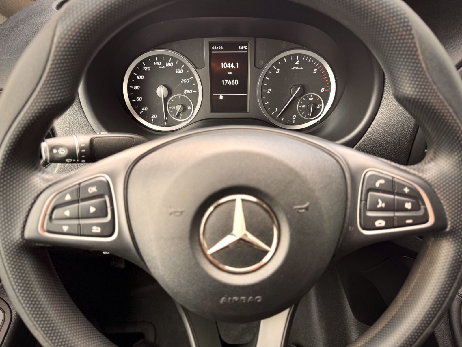 Fahrzeugabbildung Mercedes-Benz Vito Kasten 116 CDI PRO RWD extralang