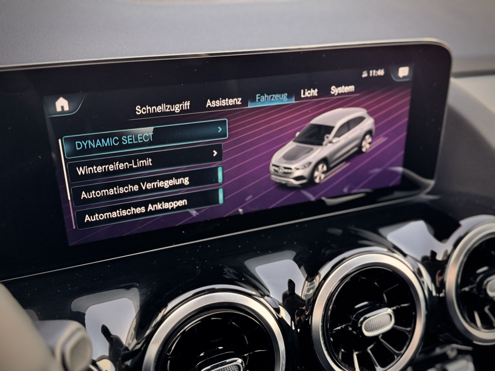 Fahrzeugabbildung Mercedes-Benz GLA 200 Style *NAVI|CAM|CARPLAY*