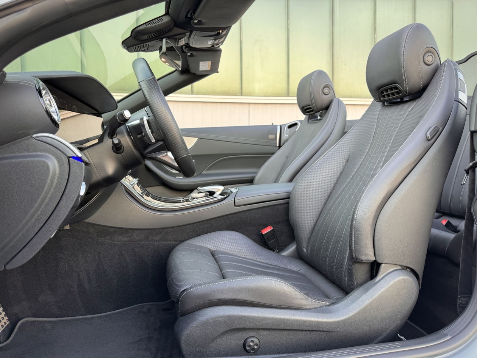 Fahrzeugabbildung Mercedes-Benz E 220d 4Matic Cabriolet *AMG-LINE|ASSIST|LEDER*