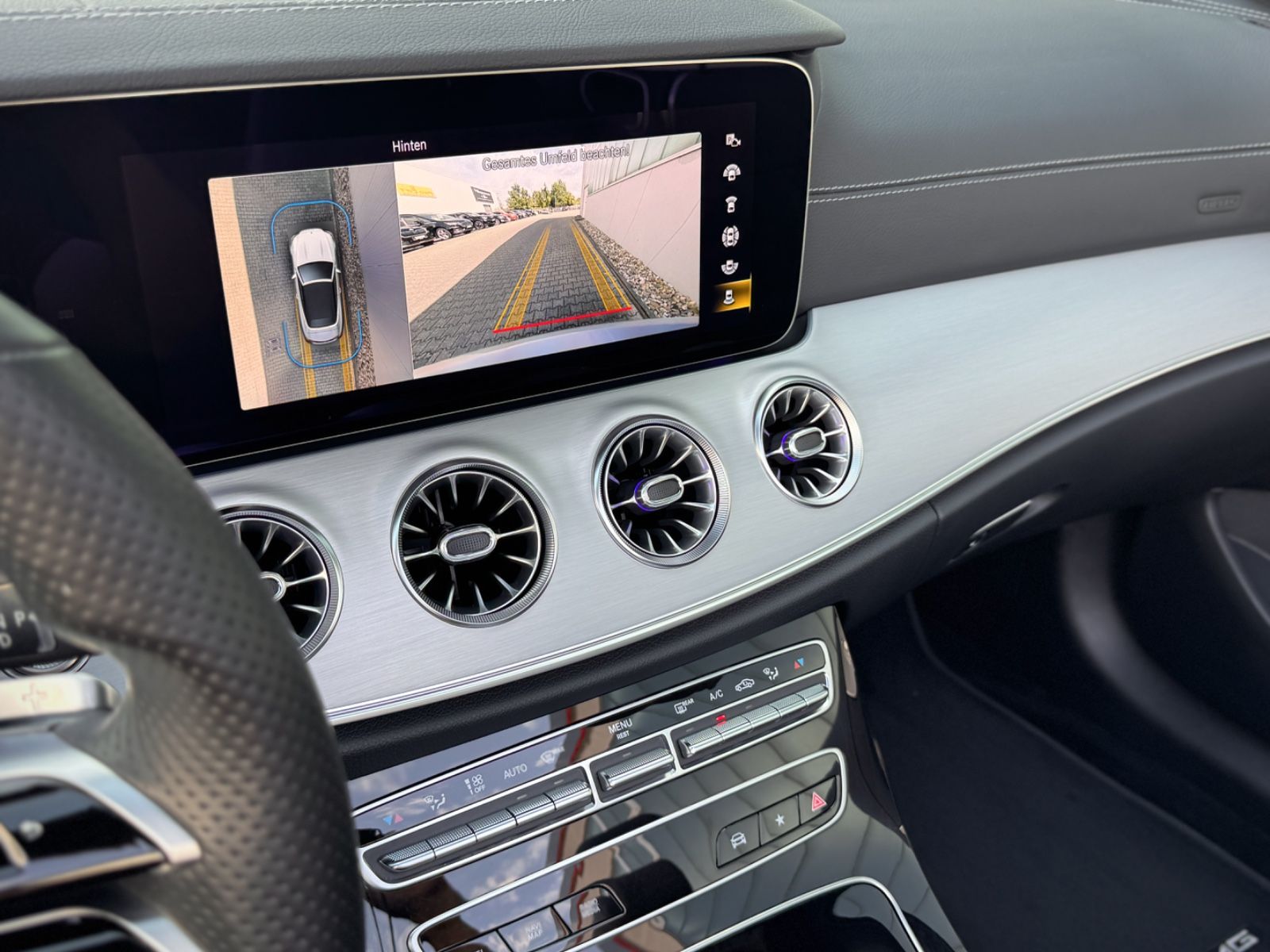 Fahrzeugabbildung Mercedes-Benz E 220d 4Matic Cabriolet *AMG-LINE|ASSIST|LEDER*