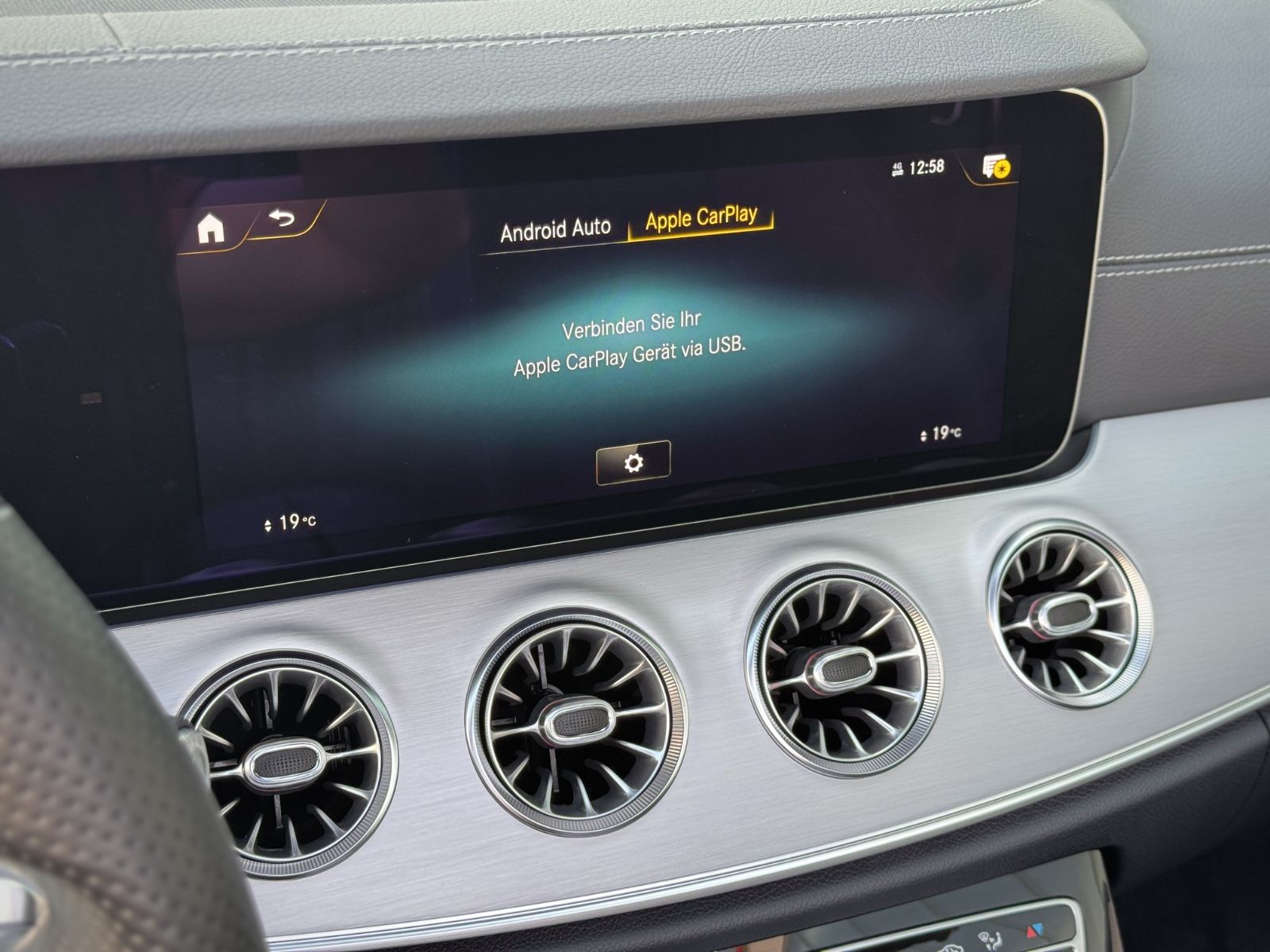 Fahrzeugabbildung Mercedes-Benz E 220d 4Matic Cabriolet *AMG-LINE|ASSIST|LEDER*