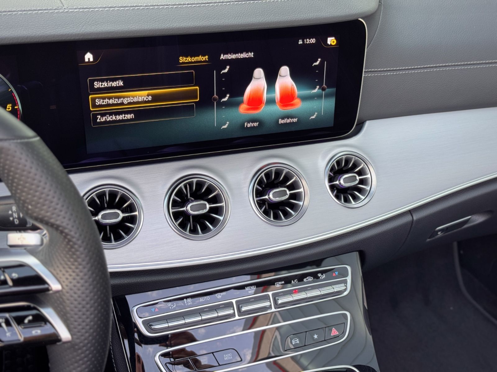 Fahrzeugabbildung Mercedes-Benz E 220d 4Matic Cabriolet *AMG-LINE|ASSIST|LEDER*