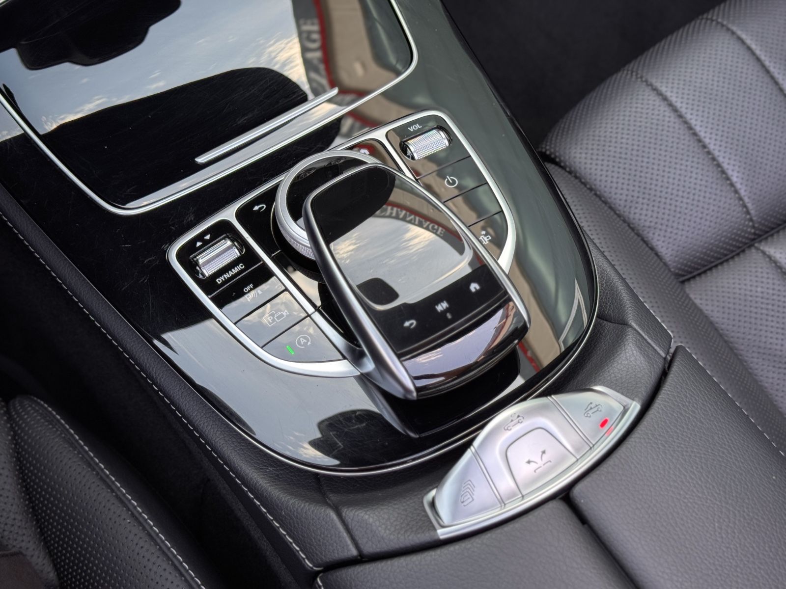 Fahrzeugabbildung Mercedes-Benz E 220d 4Matic Cabriolet *AMG-LINE|ASSIST|LEDER*