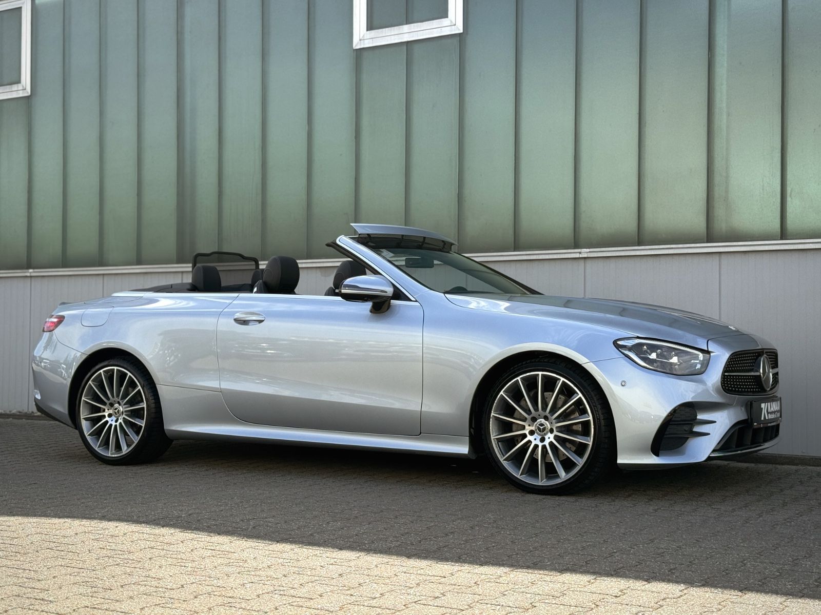 Fahrzeugabbildung Mercedes-Benz E 220d 4Matic Cabriolet *AMG-LINE|ASSIST|LEDER*