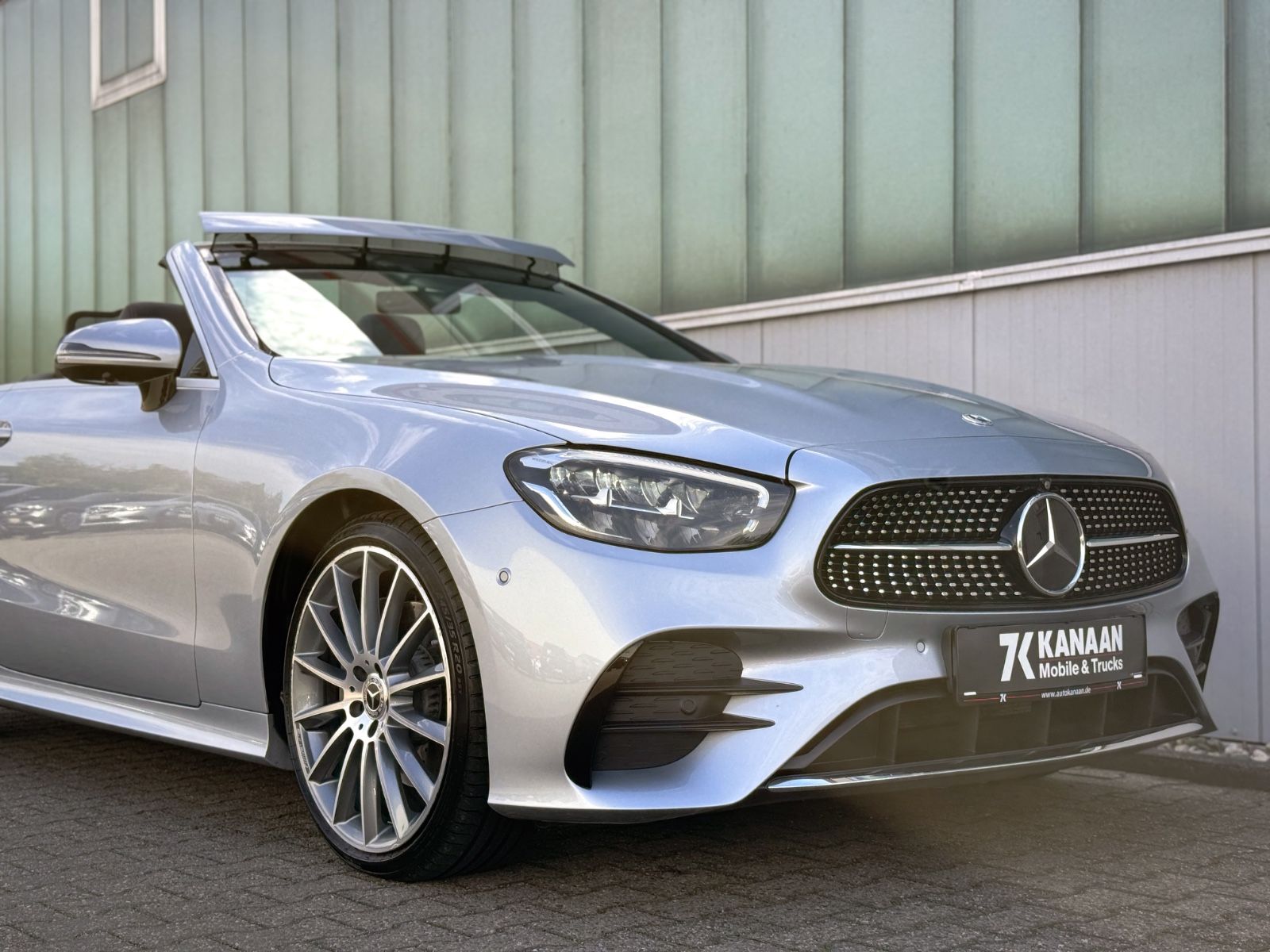 Fahrzeugabbildung Mercedes-Benz E 220d 4Matic Cabriolet *AMG-LINE|ASSIST|LEDER*