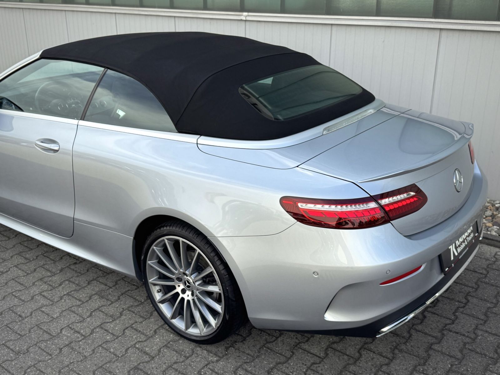 Fahrzeugabbildung Mercedes-Benz E 220d 4Matic Cabriolet *AMG-LINE|ASSIST|LEDER*