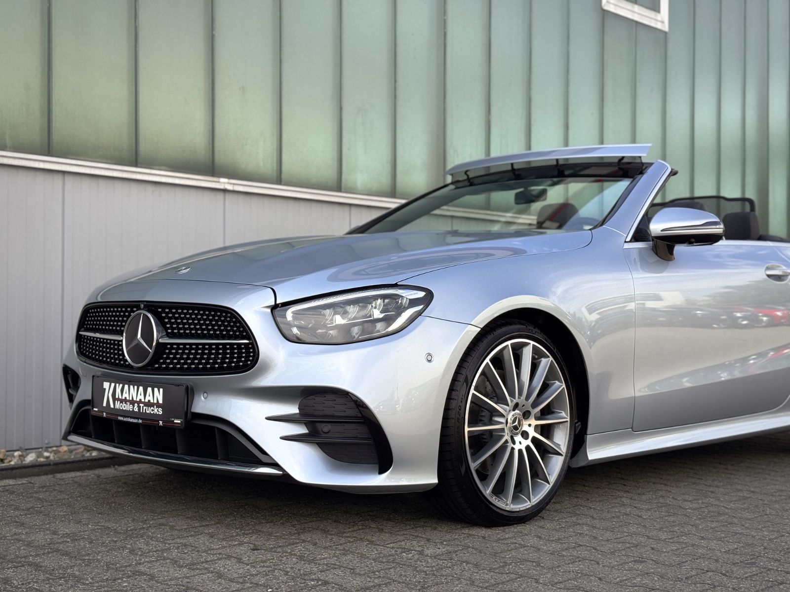 Fahrzeugabbildung Mercedes-Benz E 220d 4Matic Cabriolet *AMG-LINE|ASSIST|LEDER*