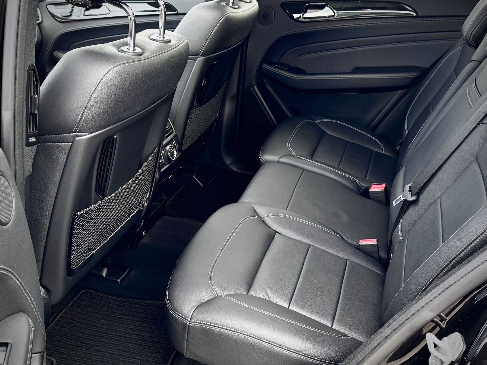 Fahrzeugabbildung Mercedes-Benz ML 400 4Matic AMG *PANORAMA|XENON|CAM*