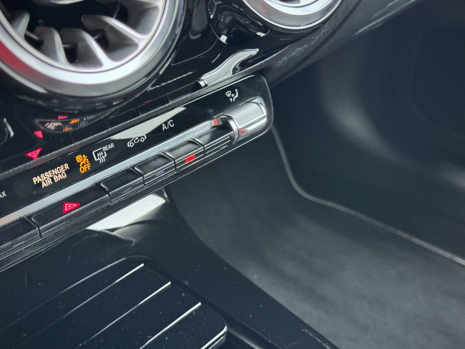 Fahrzeugabbildung Mercedes-Benz CLA 220d 8G-DCT AMG Edition *LED|AHK|CAM|HIFI*