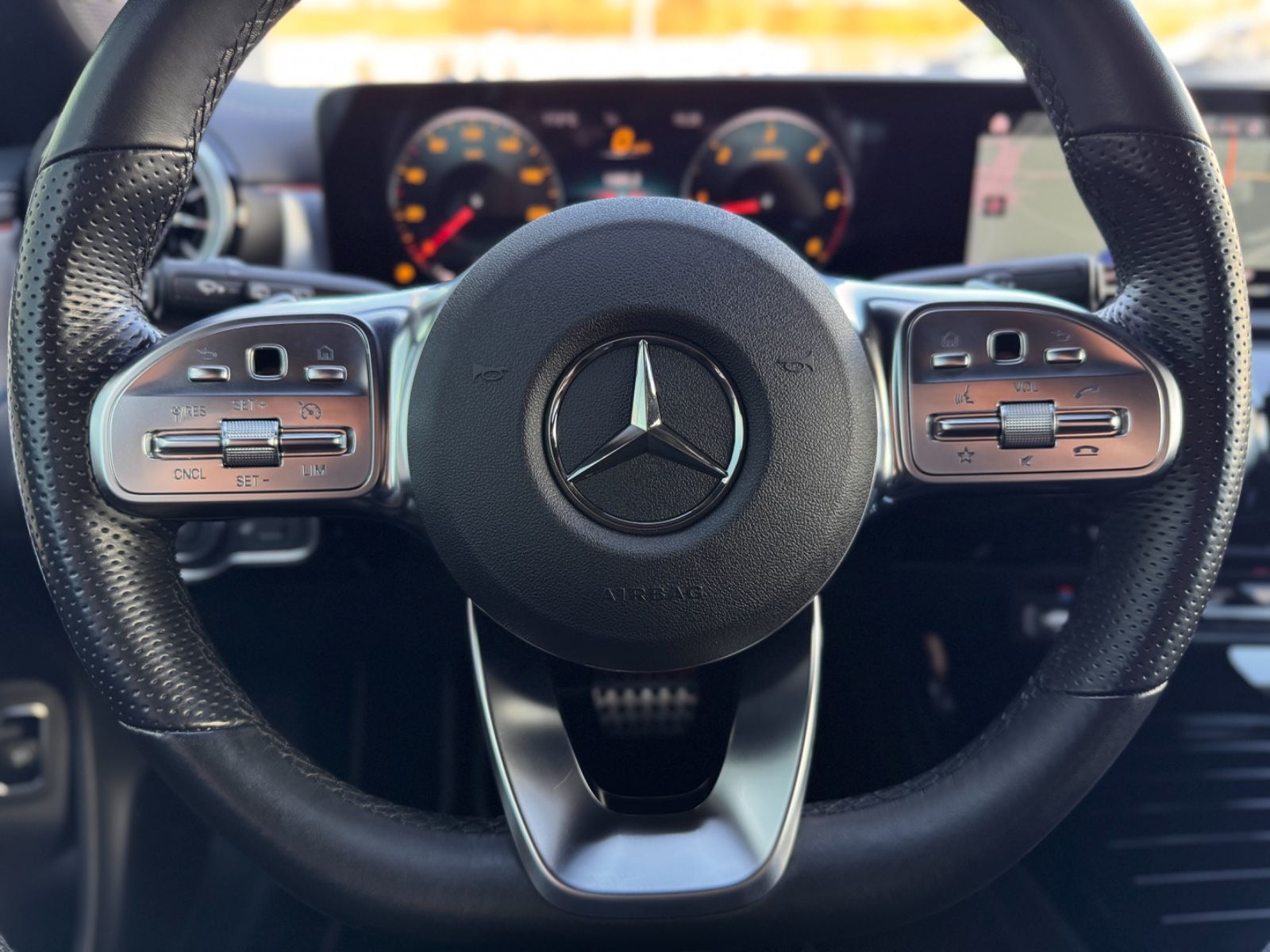 Fahrzeugabbildung Mercedes-Benz CLA 220d 8G-DCT AMG Edition *LED|AHK|CAM|HIFI*