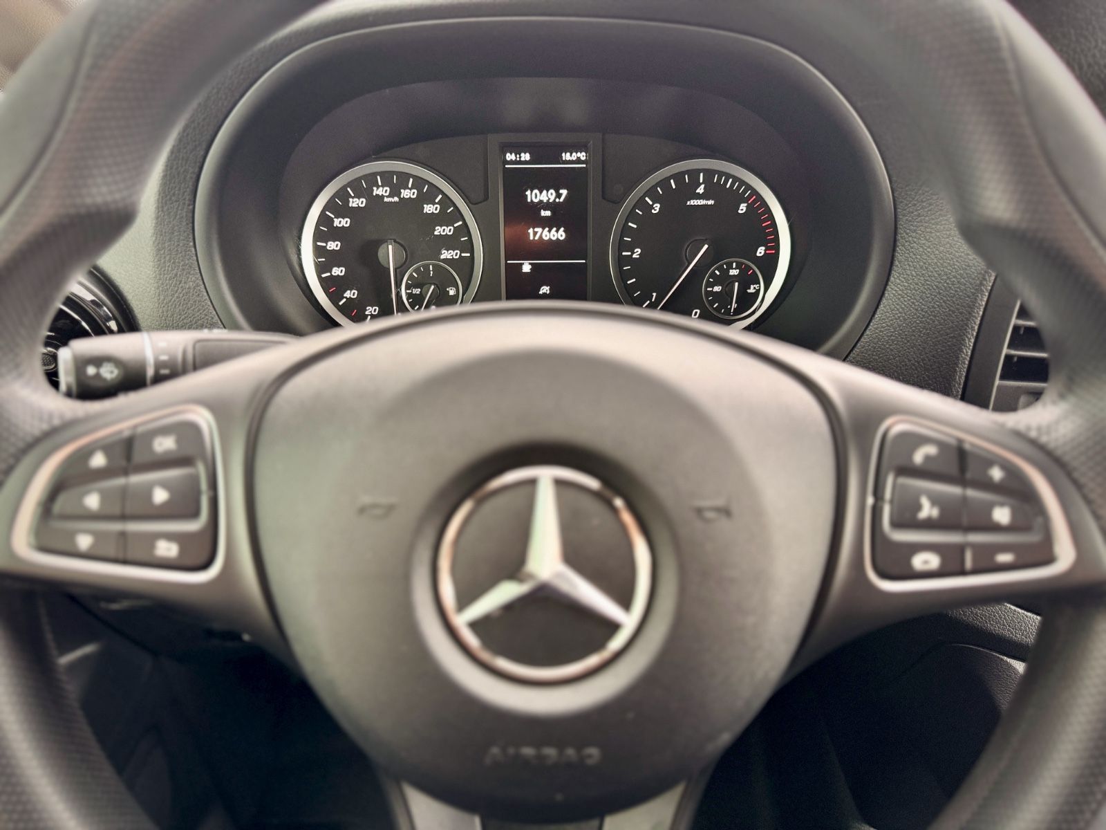 Fahrzeugabbildung Mercedes-Benz Vito Kasten 116 CDI PRO RWD extralang