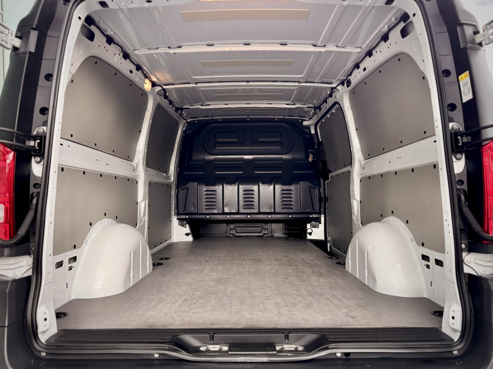Fahrzeugabbildung Mercedes-Benz Vito Kasten 116 CDI PRO RWD extralang