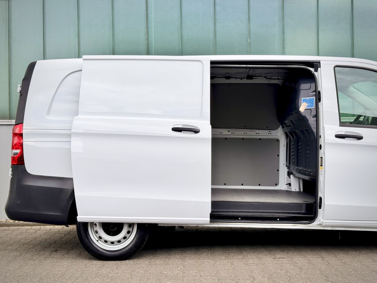 Fahrzeugabbildung Mercedes-Benz Vito Kasten 116 CDI PRO RWD extralang
