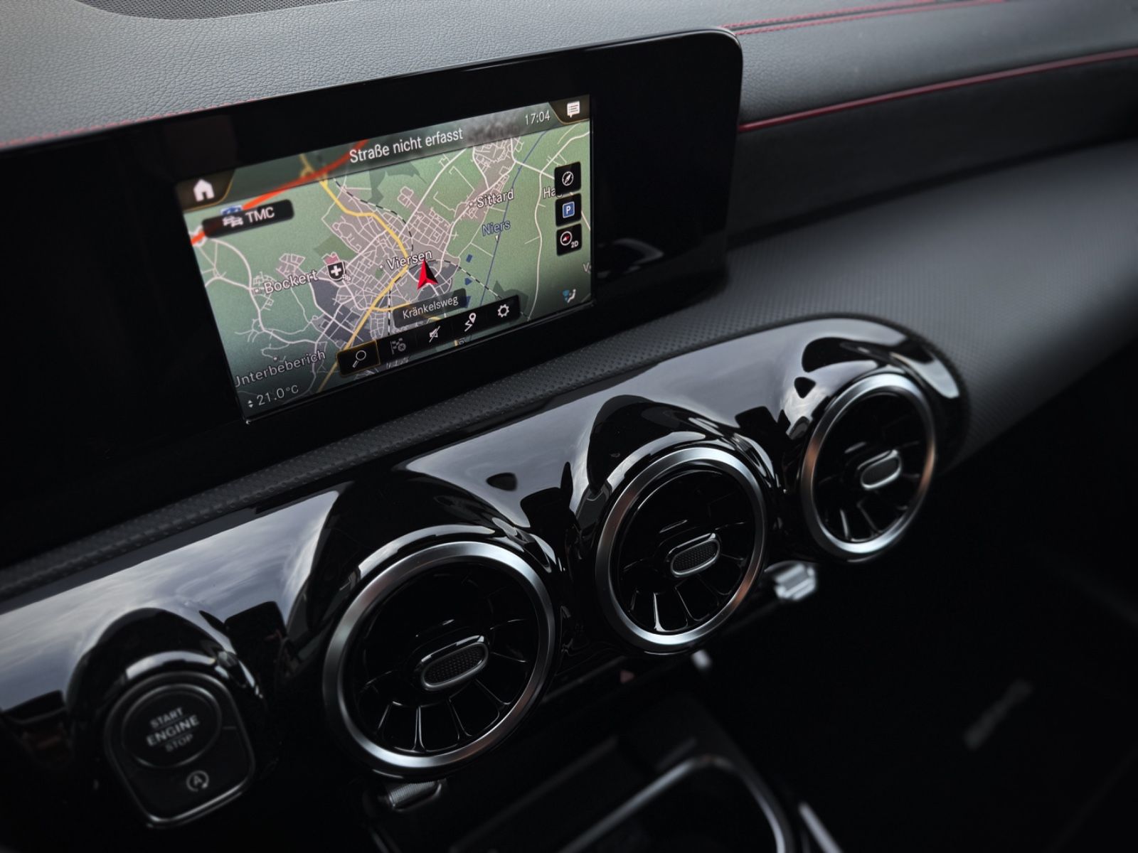Fahrzeugabbildung Mercedes-Benz CLA 180d Shooting Brake AMG-LINE *NAVI|LED*