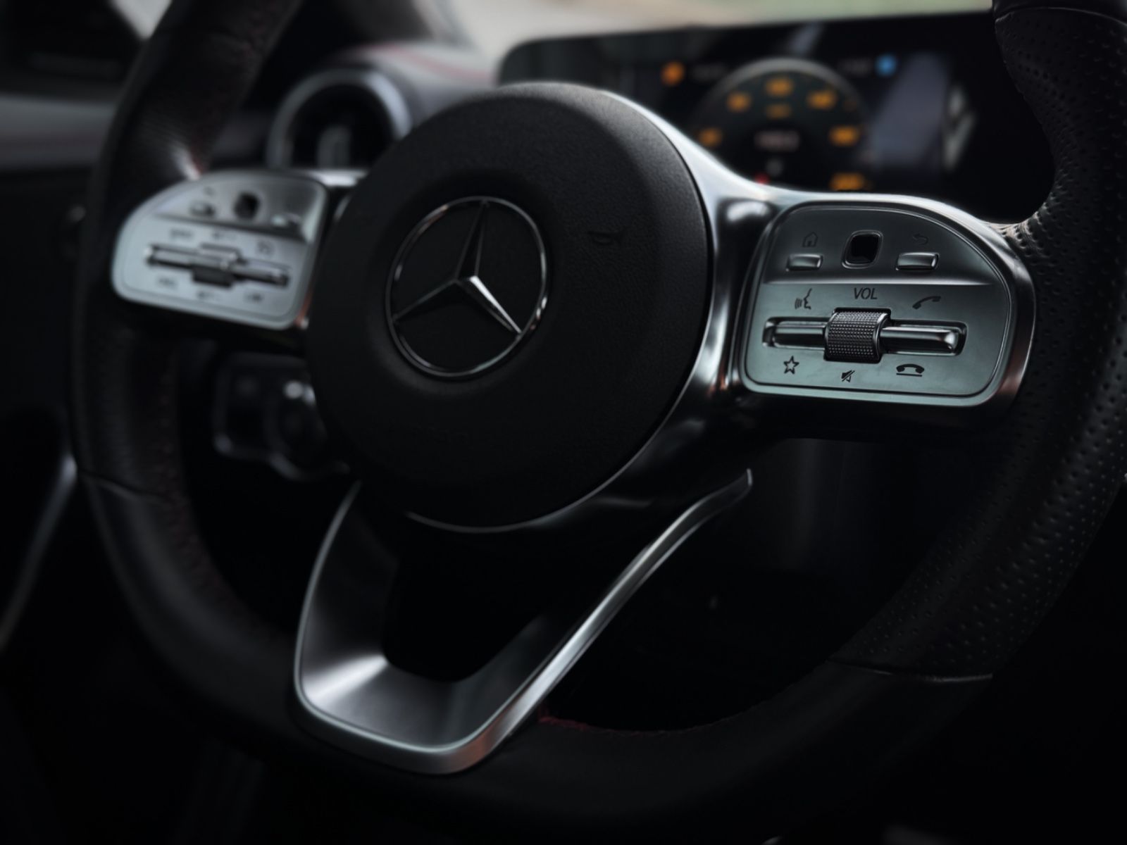 Fahrzeugabbildung Mercedes-Benz CLA 180d Shooting Brake AMG-LINE *NAVI|LED*