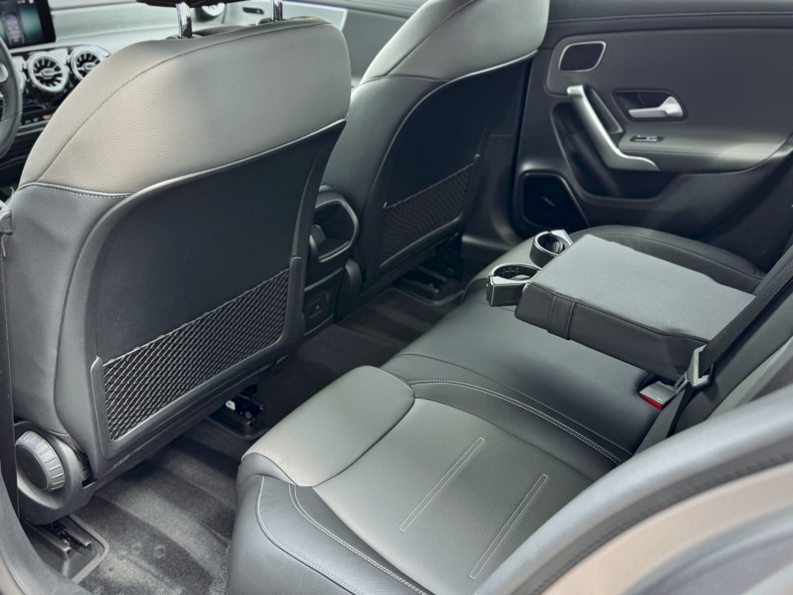 Fahrzeugabbildung Mercedes-Benz A 200 Limousine AMG-Line *LEDER|NIGHT|HIFI|LED*