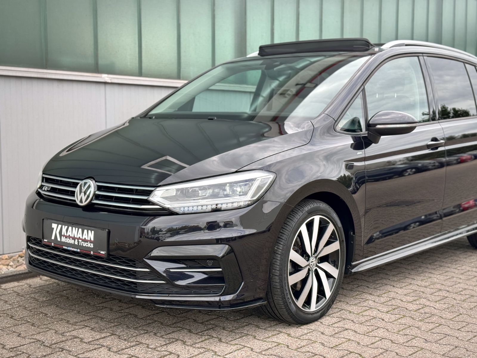 Fahrzeugabbildung Volkswagen Touran 1.5 TSI Join *DSG|7-SITZE|PANORAMA|CAM*