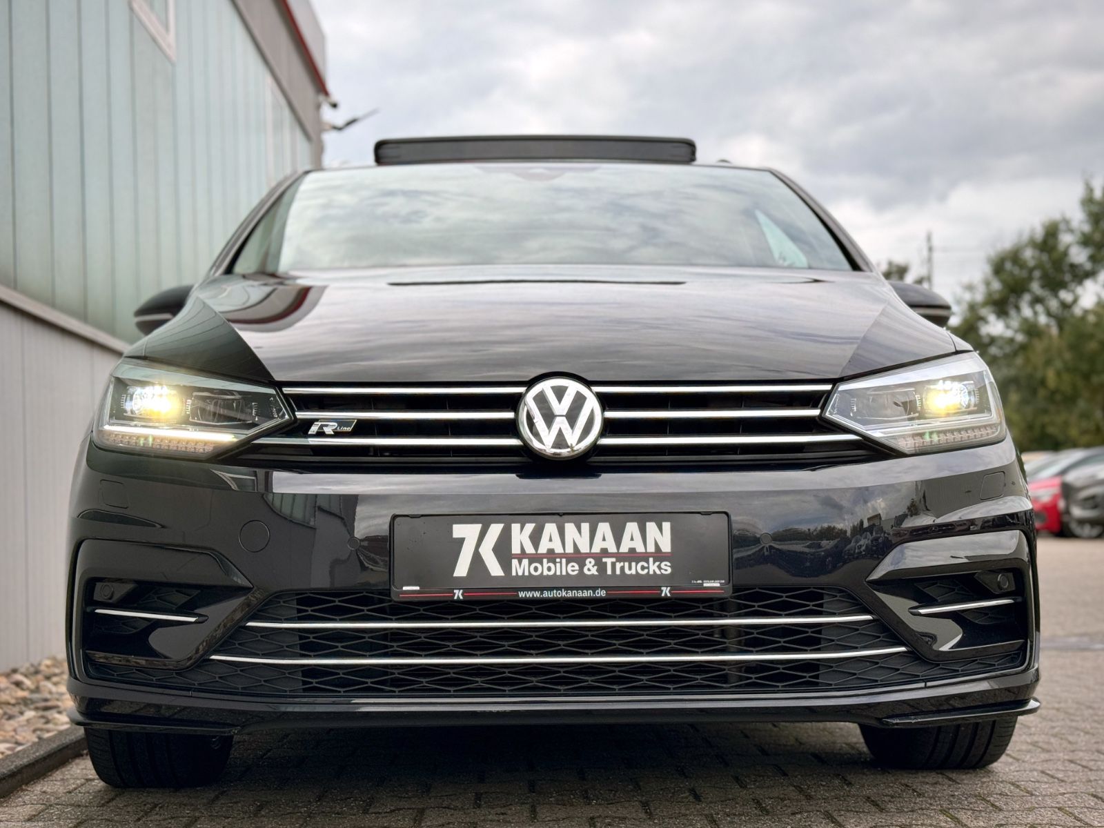 Fahrzeugabbildung Volkswagen Touran 1.5 TSI Join *DSG|7-SITZE|PANORAMA|CAM*